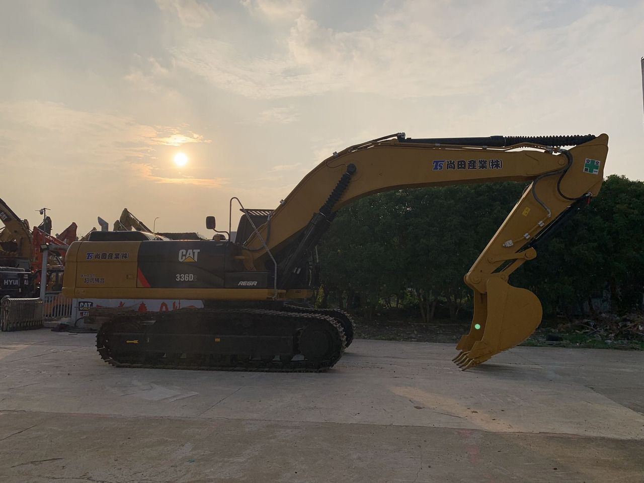 Caterpillar 36 ton Excavator CAT 336D, 336DL Mining Equipment - حفار زحاف: صورة 1 Caterpillar 36 ton Excavator CAT 336D, 336DL Mining Equipment - حفار زحاف: صورة 1