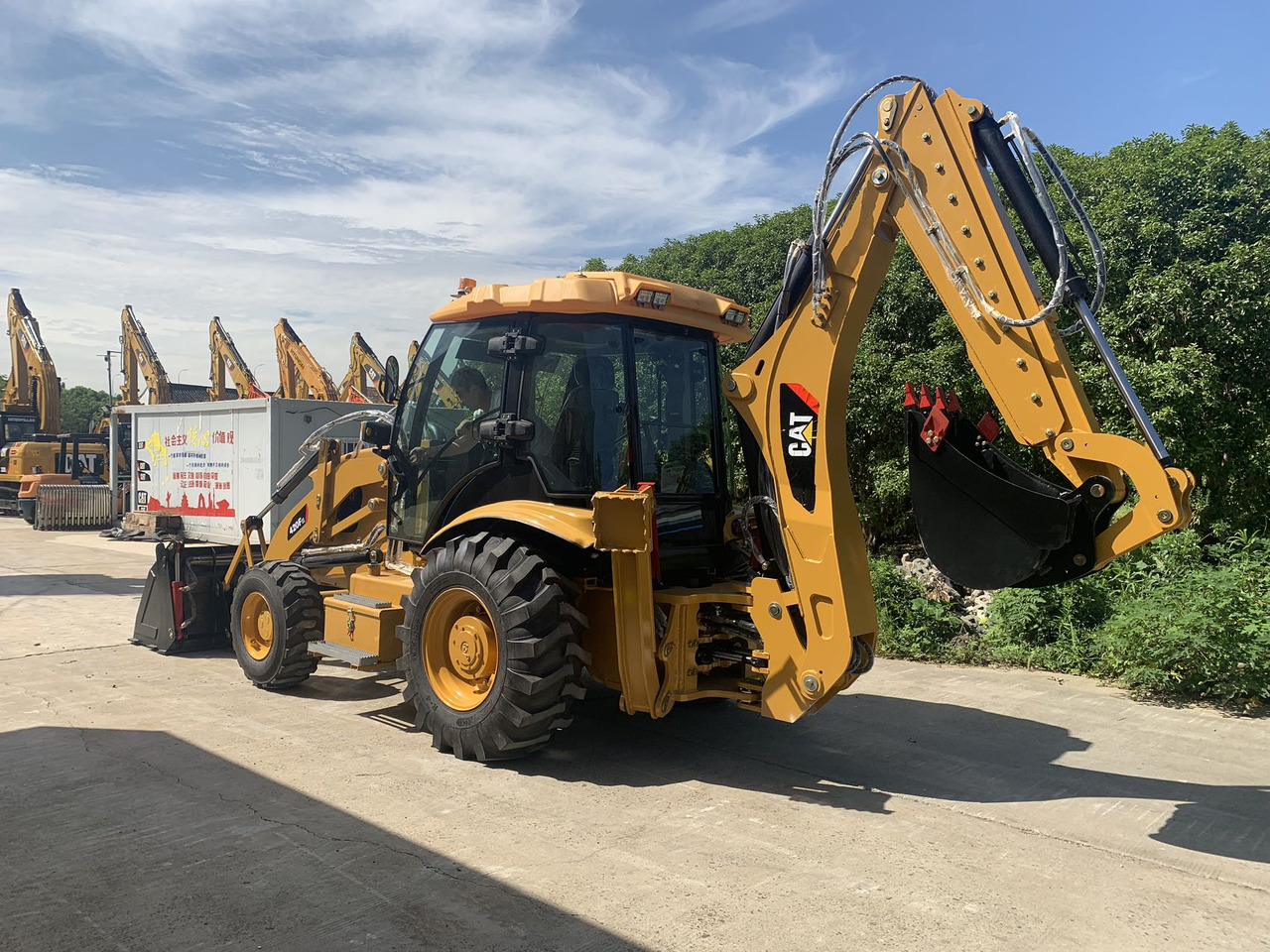 Caterpillar 420, 416 Backhoe Loader Brand New Condition - جرافة حفار: صورة 1 Caterpillar 420, 416 Backhoe Loader Brand New Condition - جرافة حفار: صورة 1