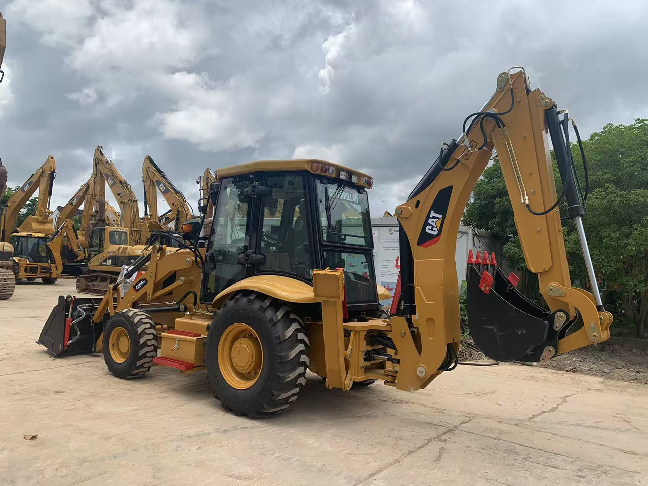 Caterpillar 420F, 420F2 Backhoe Loader with Telescopic Boom - جرافة حفار: صورة 3 Caterpillar 420F, 420F2 Backhoe Loader with Telescopic Boom - جرافة حفار: صورة 3