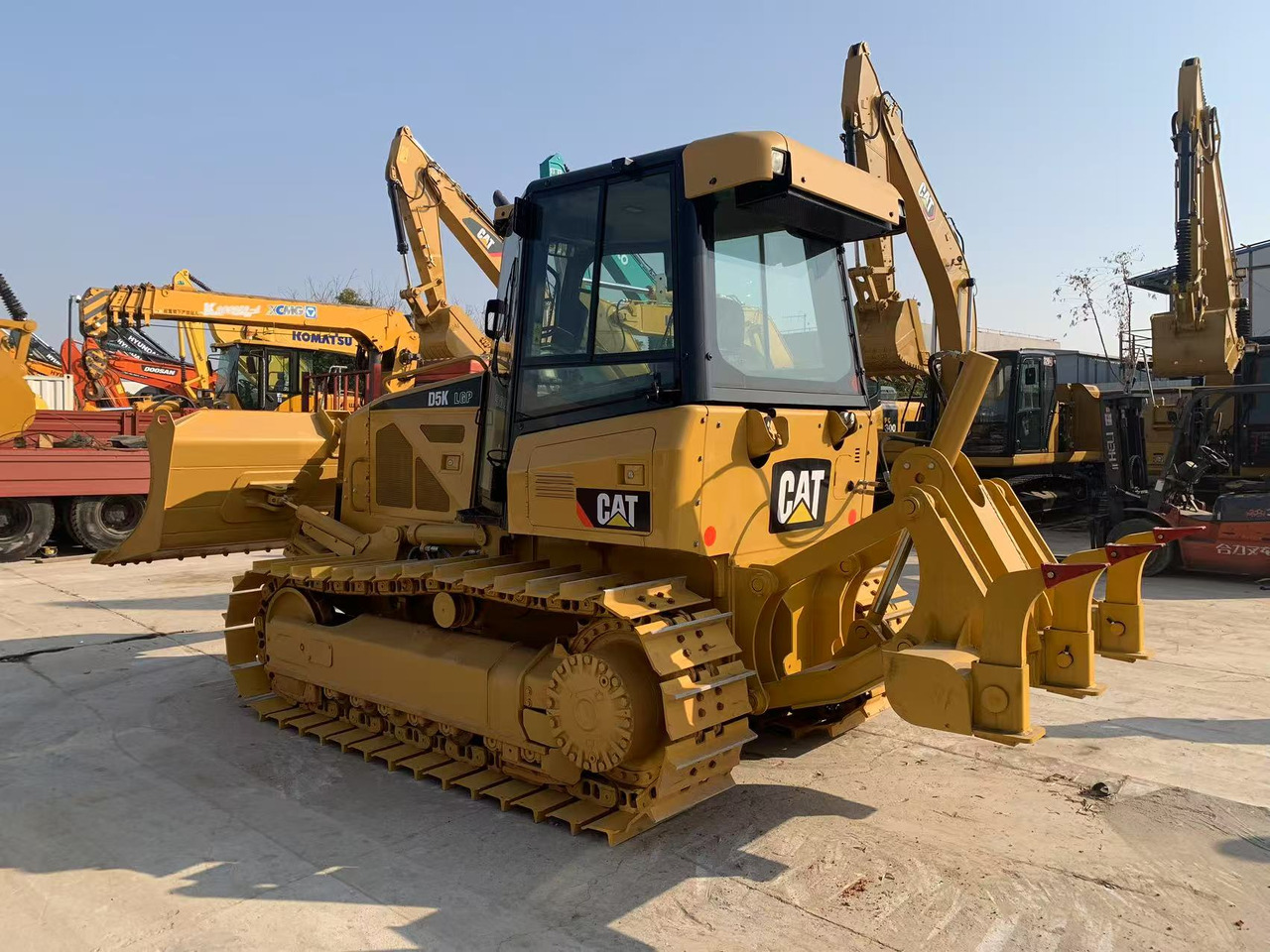 Caterpillar Bulldozer CAT D5G, D5K Good Price Japan Origin Tractor - جرافة: صورة 3 Caterpillar Bulldozer CAT D5G, D5K Good Price Japan Origin Tractor - جرافة: صورة 3