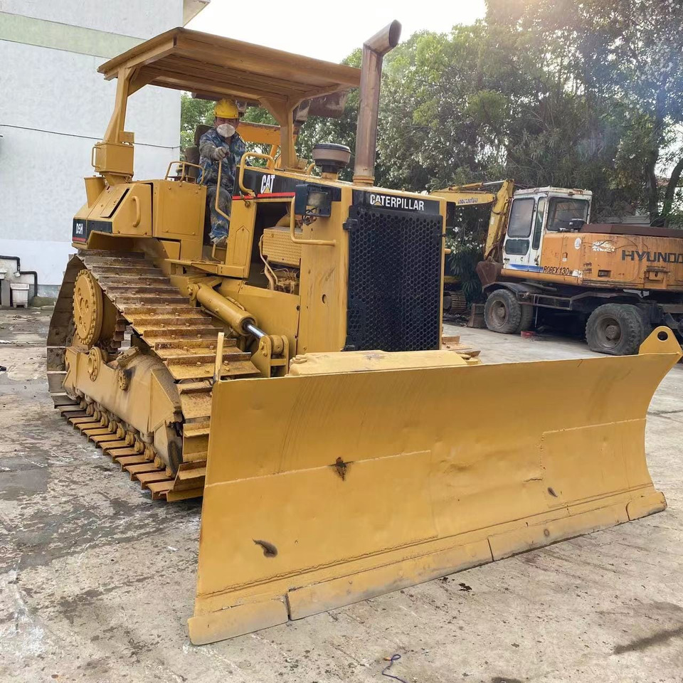 Caterpillar Bulldozer CAT D5H, D5K Cheap Japan Origin Bulldozer - جرافة: صورة 2 Caterpillar Bulldozer CAT D5H, D5K Cheap Japan Origin Bulldozer - جرافة: صورة 2