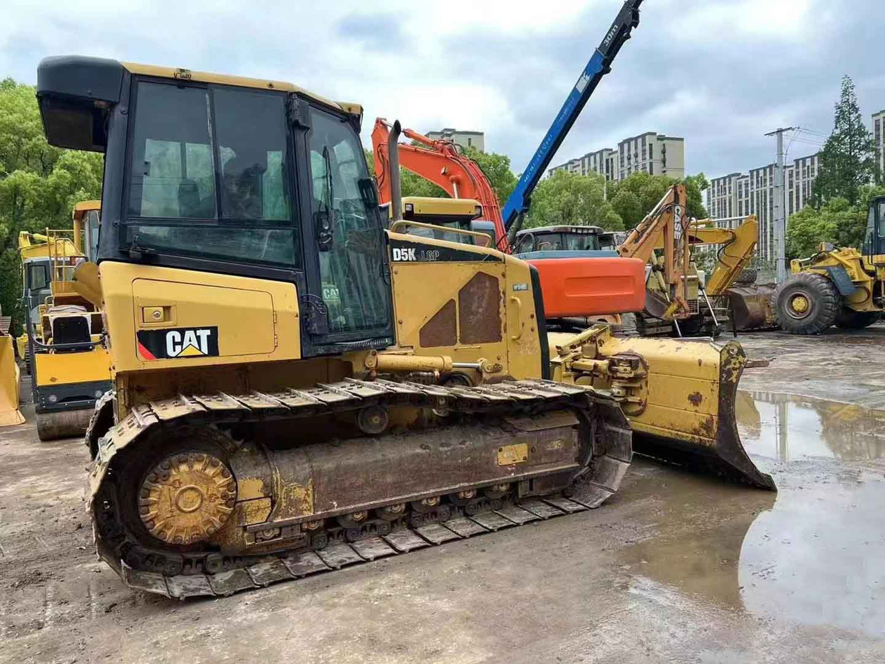 Caterpillar Bulldozer Used Condition CAT D5K LGP Original Color - جرافة: صورة 2 Caterpillar Bulldozer Used Condition CAT D5K LGP Original Color - جرافة: صورة 2