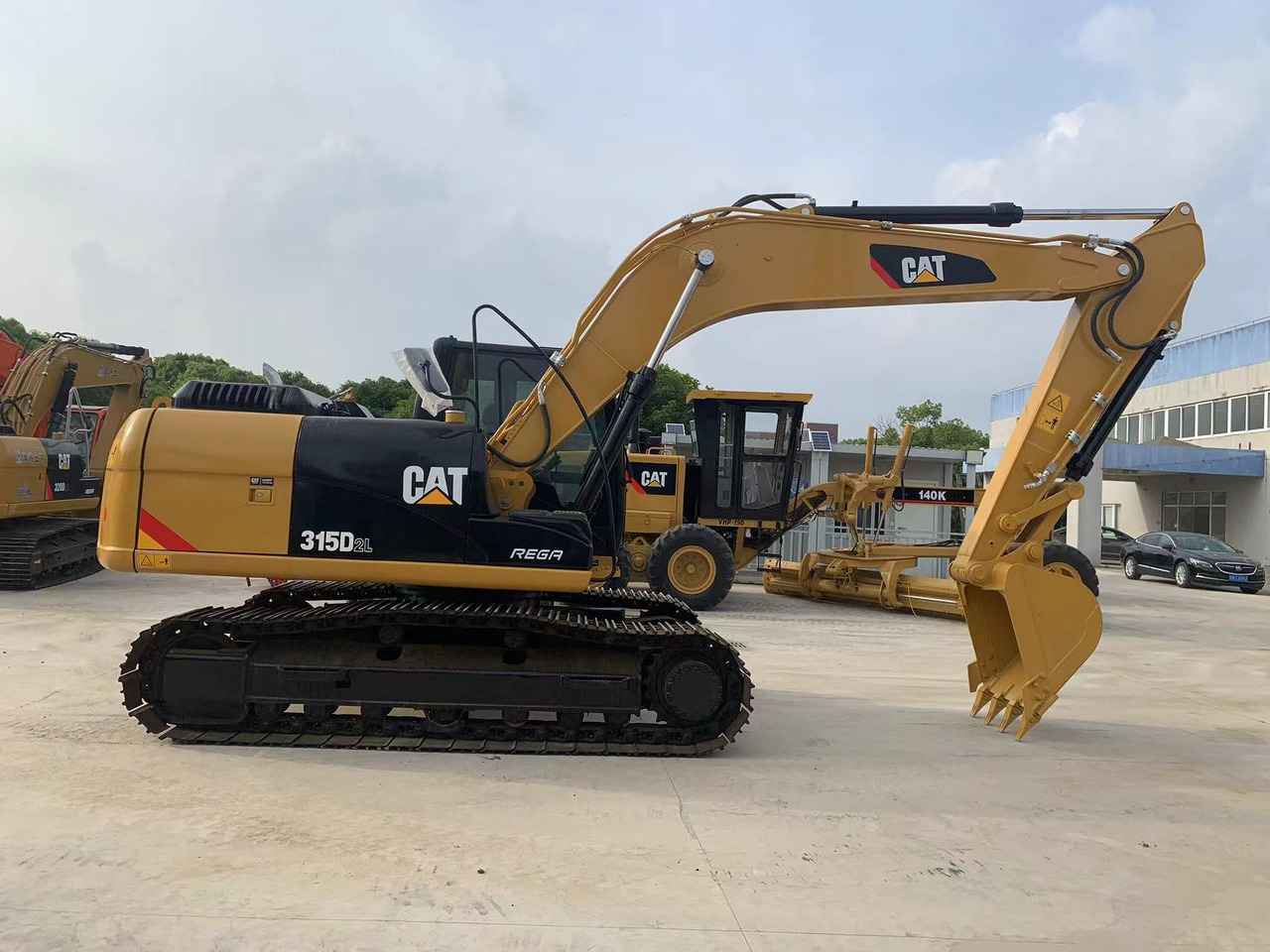 Caterpillar Construction Machine CAT 315, 312 Medium Size Excavator - حفار زحاف: صورة 1 Caterpillar Construction Machine CAT 315, 312 Medium Size Excavator - حفار زحاف: صورة 1
