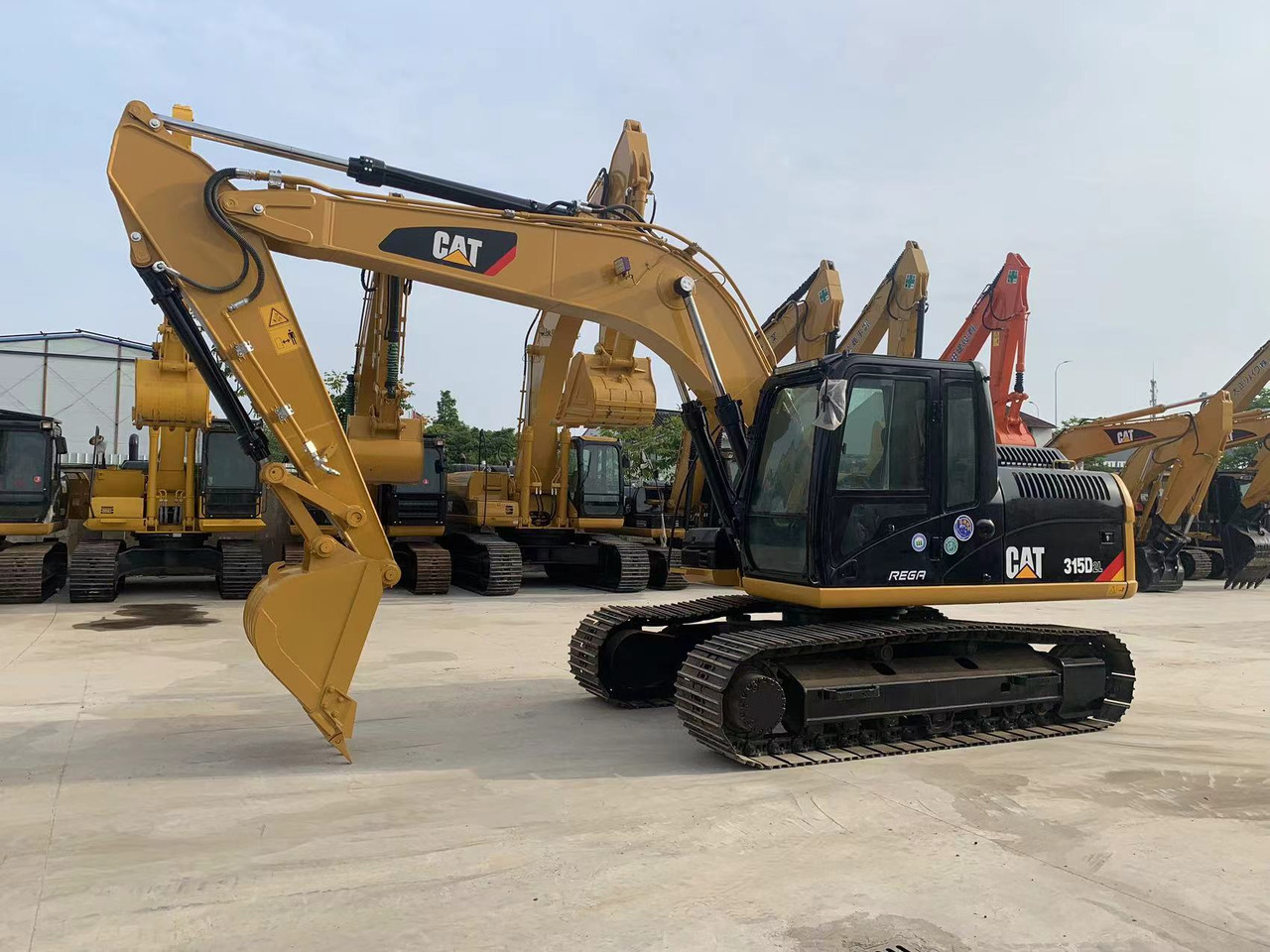 Caterpillar Construction Machine CAT 315, 312 Medium Size Excavator - حفار زحاف: صورة 2 Caterpillar Construction Machine CAT 315, 312 Medium Size Excavator - حفار زحاف: صورة 2