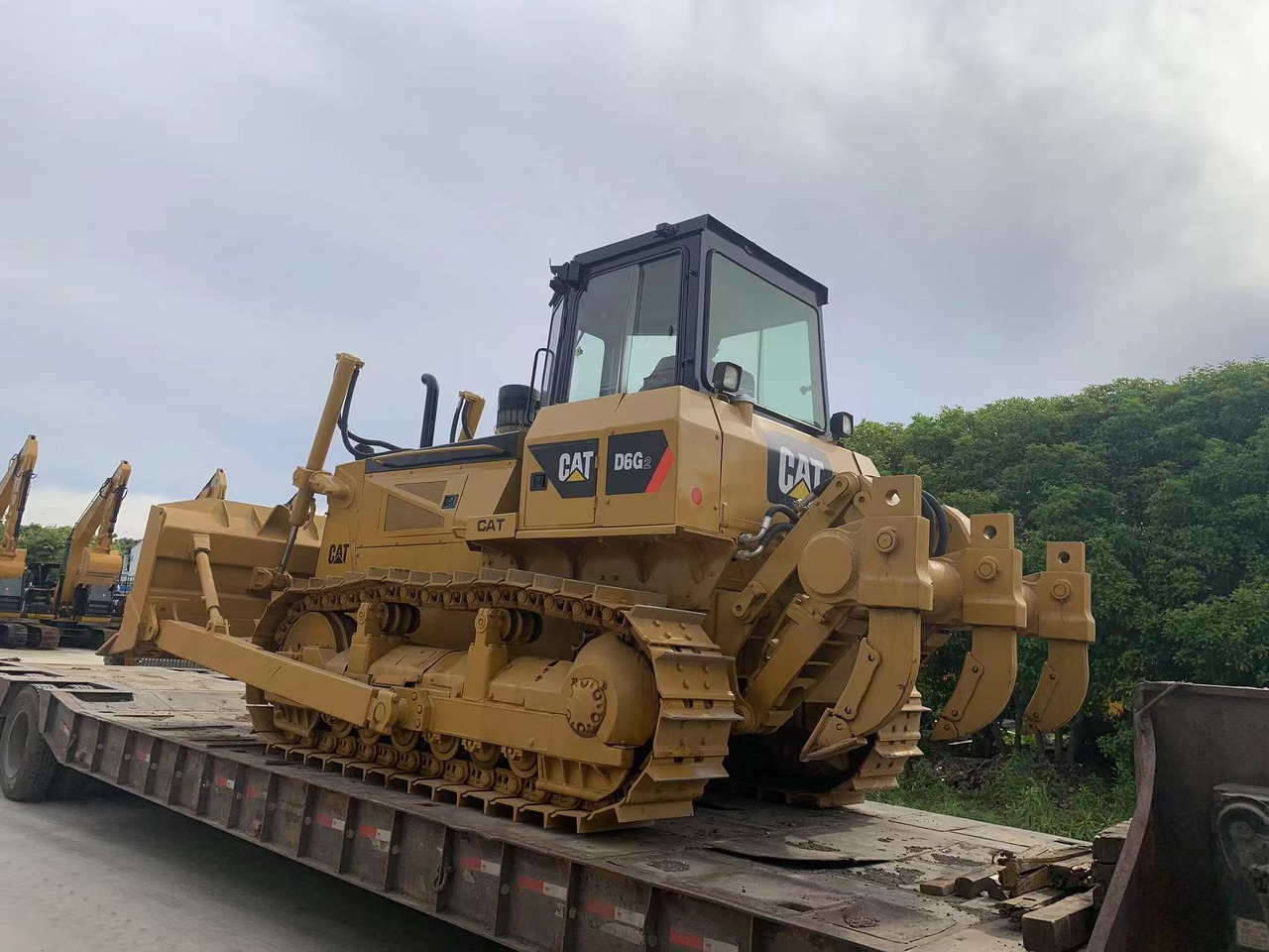 Caterpillar D6G, D6G2 Bulldozer Good Price Secondhand CAT Tracked Tractor - جرافة: صورة 2 Caterpillar D6G, D6G2 Bulldozer Good Price Secondhand CAT Tracked Tractor - جرافة: صورة 2