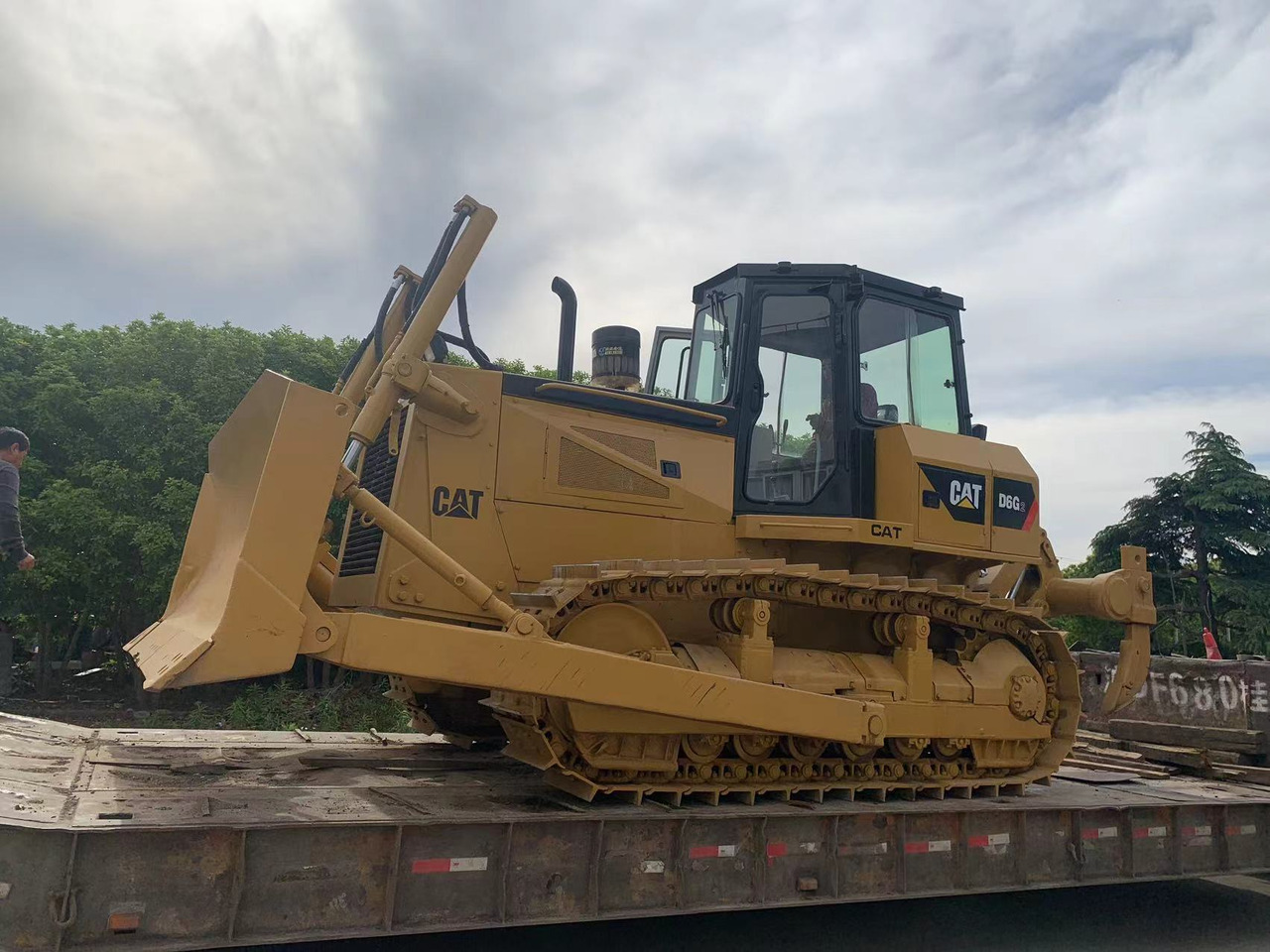Caterpillar D6G, D6G2 Bulldozer Good Price Secondhand CAT Tracked Tractor - جرافة: صورة 1 Caterpillar D6G, D6G2 Bulldozer Good Price Secondhand CAT Tracked Tractor - جرافة: صورة 1