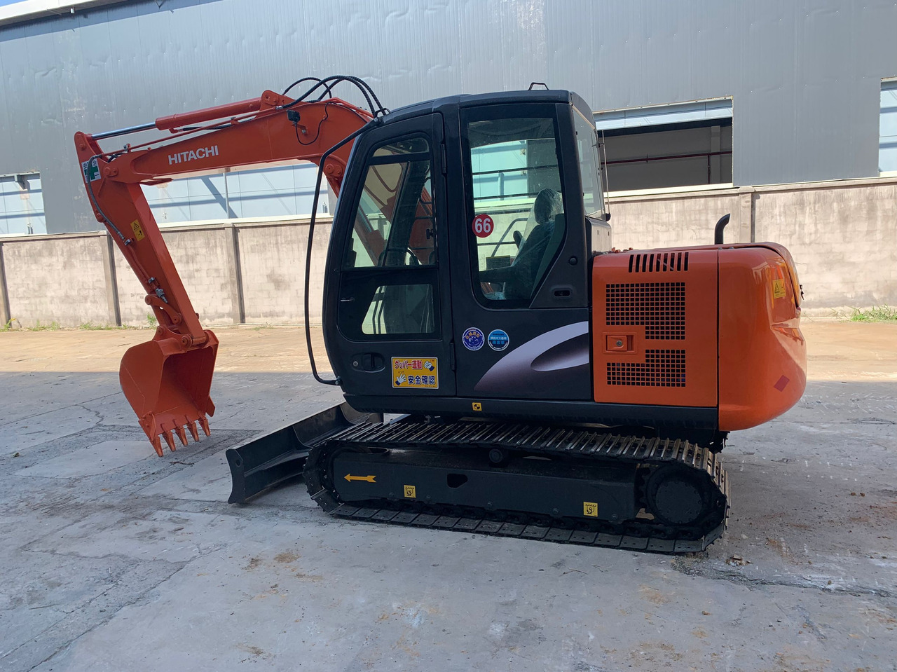 Hitachi Mini Excavator ZX70, ZX75, ZX60 Cheap Excavator Machine - حفار زحاف: صورة 1 Hitachi Mini Excavator ZX70, ZX75, ZX60 Cheap Excavator Machine - حفار زحاف: صورة 1
