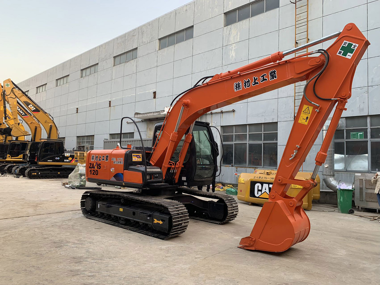 Hitachi ZX120 ZX70 ZX200 Good Price Secondhand Excavator - حفار زحاف: صورة 4 Hitachi ZX120 ZX70 ZX200 Good Price Secondhand Excavator - حفار زحاف: صورة 4