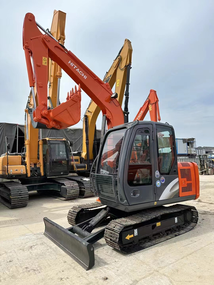 Hitachi ZX60 Mini Excavator Cheap Machine - حفار زحاف: صورة 3 Hitachi ZX60 Mini Excavator Cheap Machine - حفار زحاف: صورة 3