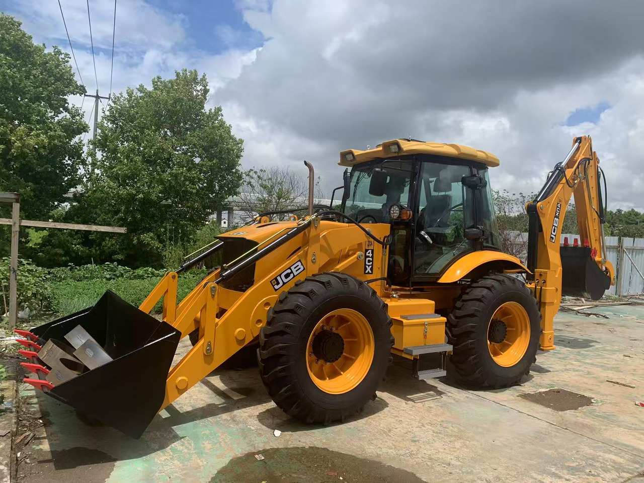 JCB 4X4 Backhoe Loader 4CX, 3CX - جرافة حفار: صورة 4 JCB 4X4 Backhoe Loader 4CX, 3CX - جرافة حفار: صورة 4