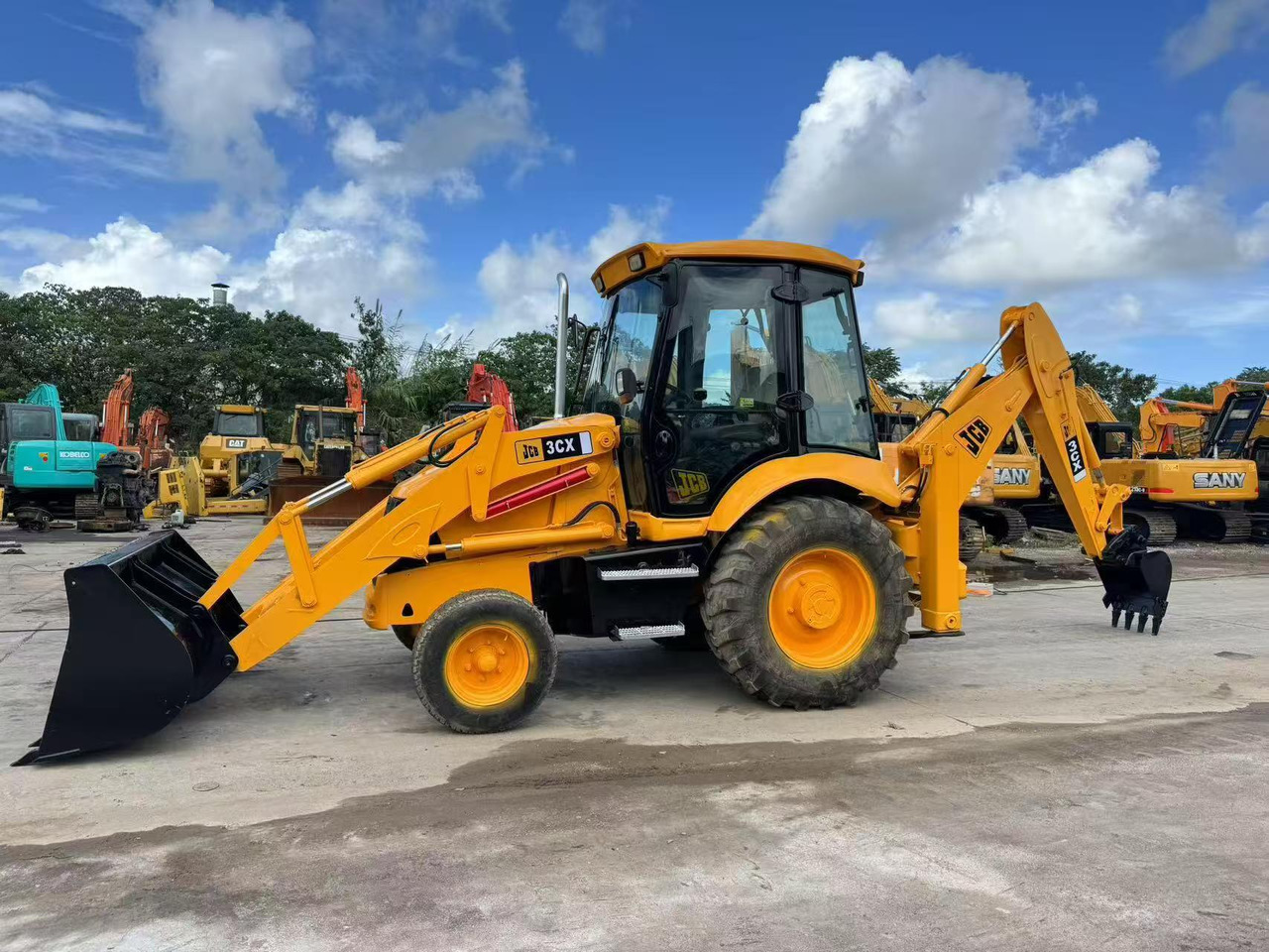 JCB 4x4 Backhoe Loader 3CX Used Condition - جرافة حفار: صورة 2 JCB 4x4 Backhoe Loader 3CX Used Condition - جرافة حفار: صورة 2
