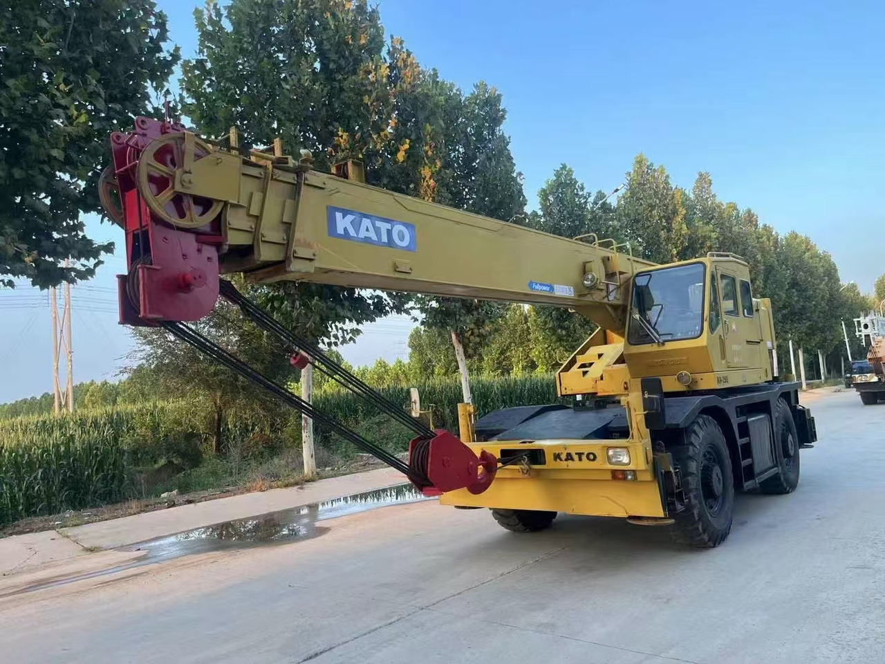 KATO KR250 Good Price 25 ton Rough Terrain Crane - موبايل كرين: صورة 2 KATO KR250 Good Price 25 ton Rough Terrain Crane - موبايل كرين: صورة 2