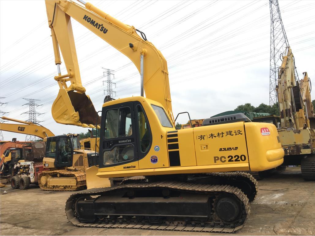 KOMATSU PC22 used excavator Japanese construction machine PC220-6 excavator - حفار زحاف: صورة 4 KOMATSU PC22 used excavator Japanese construction machine PC220-6 excavator - حفار زحاف: صورة 4