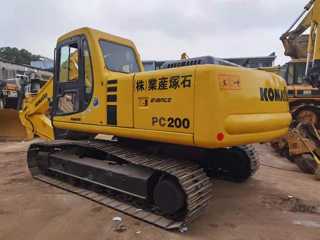 KOMATSU hydraulic excavator 20 ton construction excavator PC200-6, PC200-7, PC200-8 - حفار زحاف: صورة 2 KOMATSU hydraulic excavator 20 ton construction excavator PC200-6, PC200-7, PC200-8 - حفار زحاف: صورة 2