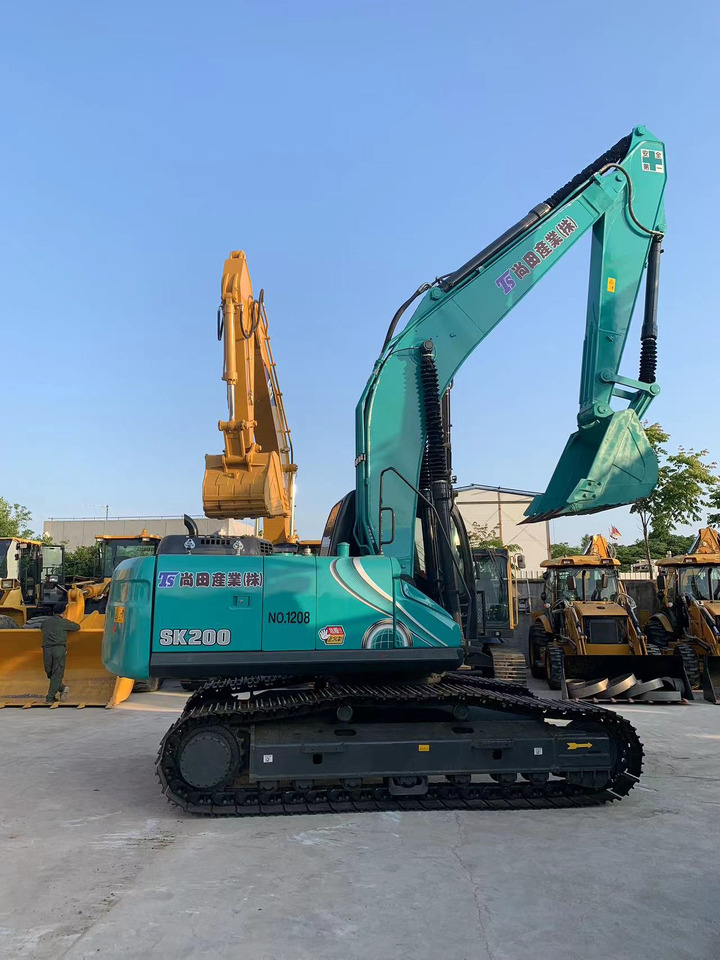 Kobelco Secondhand Excavator SK200 Cheap price - حفار زحاف: صورة 4 Kobelco Secondhand Excavator SK200 Cheap price - حفار زحاف: صورة 4