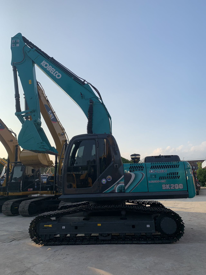Kobelco Secondhand Excavator SK200 Cheap price - حفار زحاف: صورة 3 Kobelco Secondhand Excavator SK200 Cheap price - حفار زحاف: صورة 3