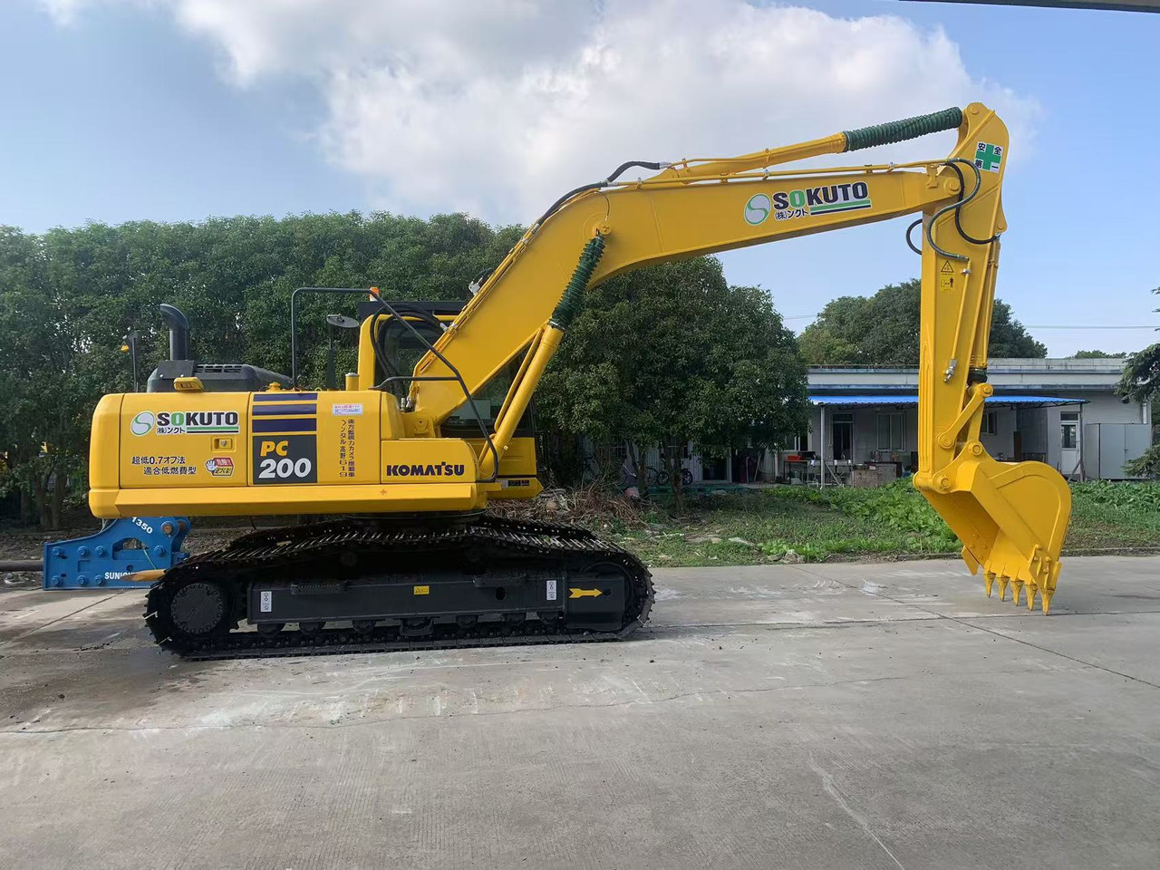 Komatsu Excavator PC200, PC210, PC220 Japan Origin Construction Machine - حفار زحاف: صورة 1 Komatsu Excavator PC200, PC210, PC220 Japan Origin Construction Machine - حفار زحاف: صورة 1