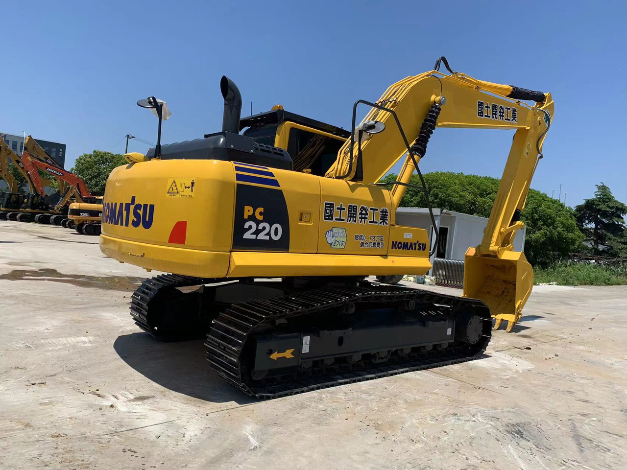 Komatsu Excavator PC220 Good Condition 22 ton Digger - حفار زحاف: صورة 4 Komatsu Excavator PC220 Good Condition 22 ton Digger - حفار زحاف: صورة 4
