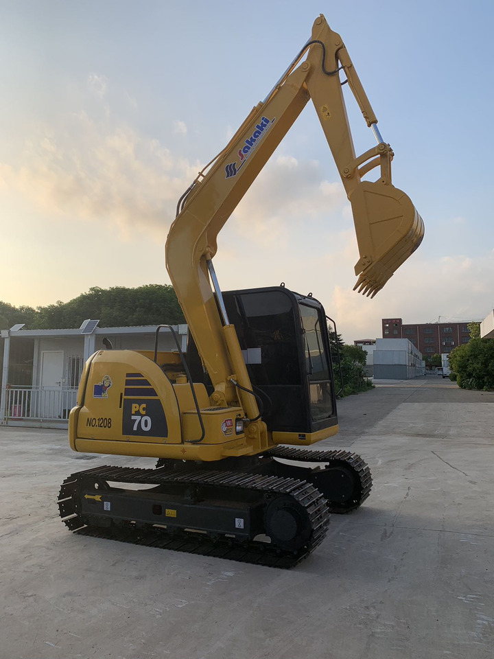 Komatsu Mini Excavator PC70 Japan Origin Good Price - حفار زحاف: صورة 2 Komatsu Mini Excavator PC70 Japan Origin Good Price - حفار زحاف: صورة 2