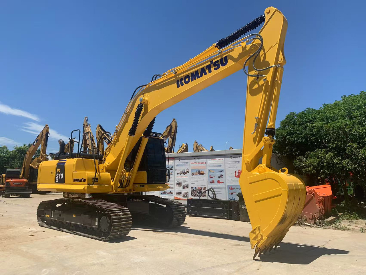 Komatsu PC210 Tracked Excavator 21 ton Construction Excavator - حفار زحاف: صورة 2 Komatsu PC210 Tracked Excavator 21 ton Construction Excavator - حفار زحاف: صورة 2