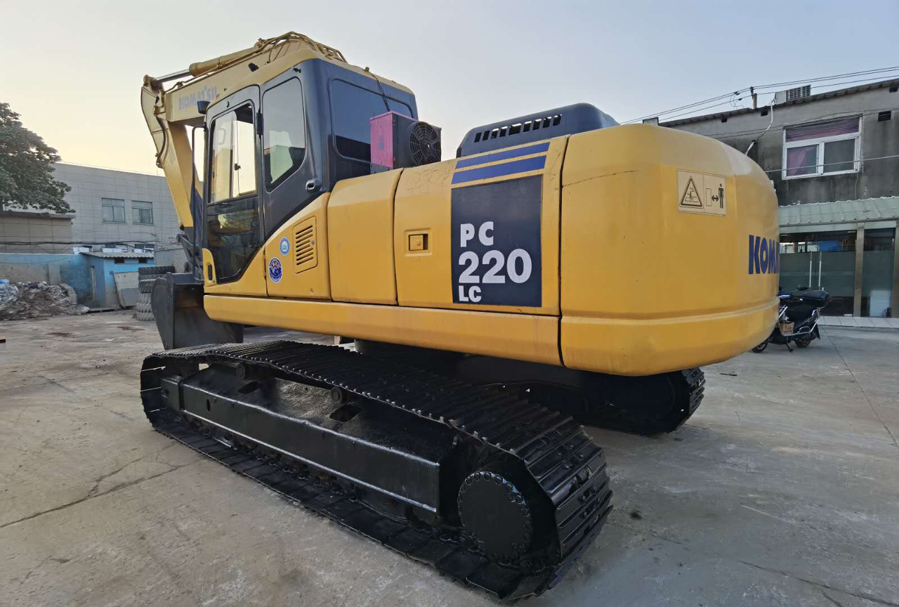Komatsu PC220-7, PC220-6 Excavator Mechanical Engine - حفار زحاف: صورة 3 Komatsu PC220-7, PC220-6 Excavator Mechanical Engine - حفار زحاف: صورة 3
