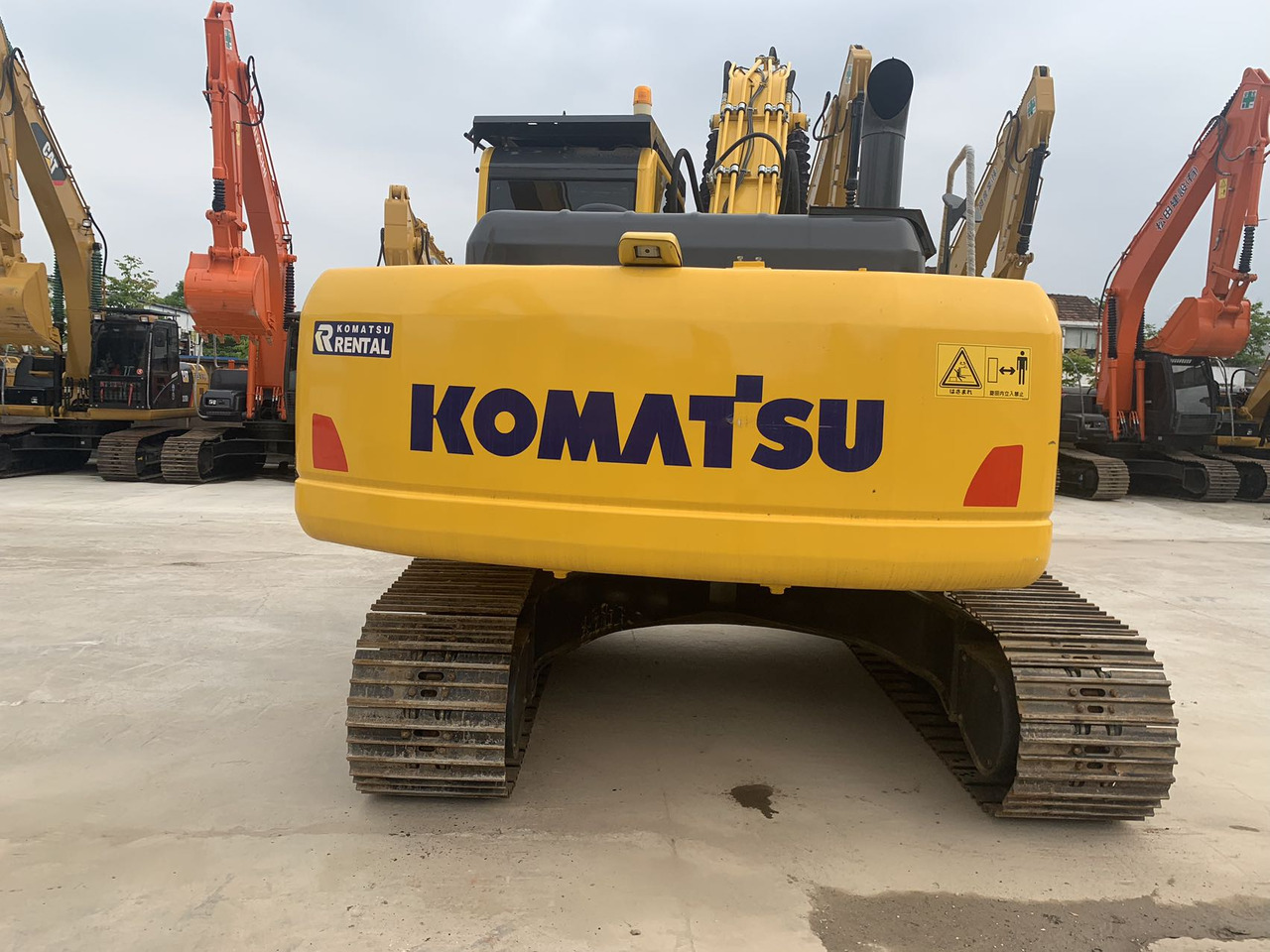 Komatsu PC240, PC220 Secondhand Excavator Good Price - حفار زحاف: صورة 5 Komatsu PC240, PC220 Secondhand Excavator Good Price - حفار زحاف: صورة 5