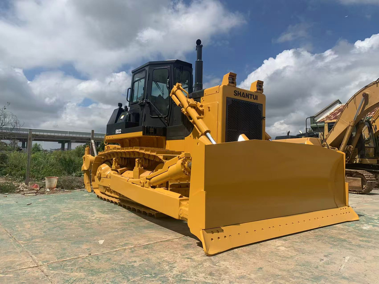 SHANTUI Bulldozer SD22, SD32, SD16 Secondhand Condition - جرافة: صورة 3 SHANTUI Bulldozer SD22, SD32, SD16 Secondhand Condition - جرافة: صورة 3