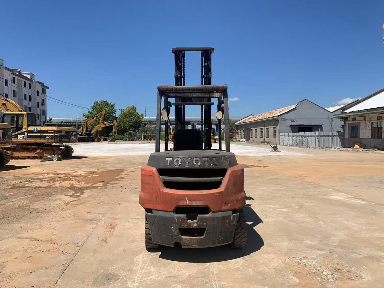 Toyota FD50 Forklift Original Color Japan Forklift with High Mast - رافعة شوكية ديزل: صورة 4 Toyota FD50 Forklift Original Color Japan Forklift with High Mast - رافعة شوكية ديزل: صورة 4