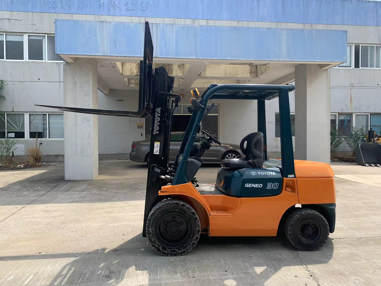 Toyota Forklift 3 ton Diesel Forklift FD30 with Side Shifter - رافعة شوكية ديزل: صورة 2 Toyota Forklift 3 ton Diesel Forklift FD30 with Side Shifter - رافعة شوكية ديزل: صورة 2
