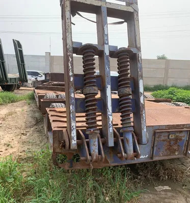 Used 4 Axles 60ton Low Bed Lowboy Lowbed Semi Truck Trailers - عربة منخفضة مسطحة نصف مقطورة: صورة 1 Used 4 Axles 60ton Low Bed Lowboy Lowbed Semi Truck Trailers - عربة منخفضة مسطحة نصف مقطورة: صورة 1