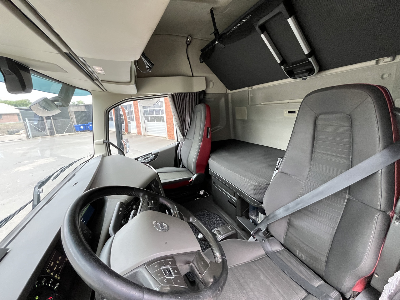 Volvo FH 500 6x2 - وحدة جر: صورة 5 Volvo FH 500 6x2 - وحدة جر: صورة 5