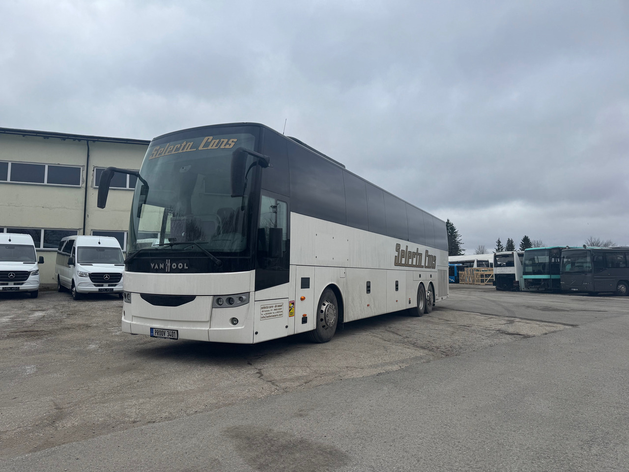 Van Hool EX17H - مركبة كوتش: صورة 2 Van Hool EX17H - مركبة كوتش: صورة 2