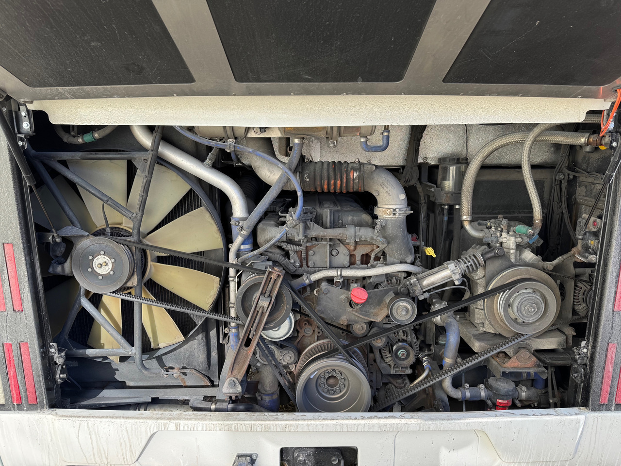 مركبة كوتش Van Hool EX17H: صورة 13