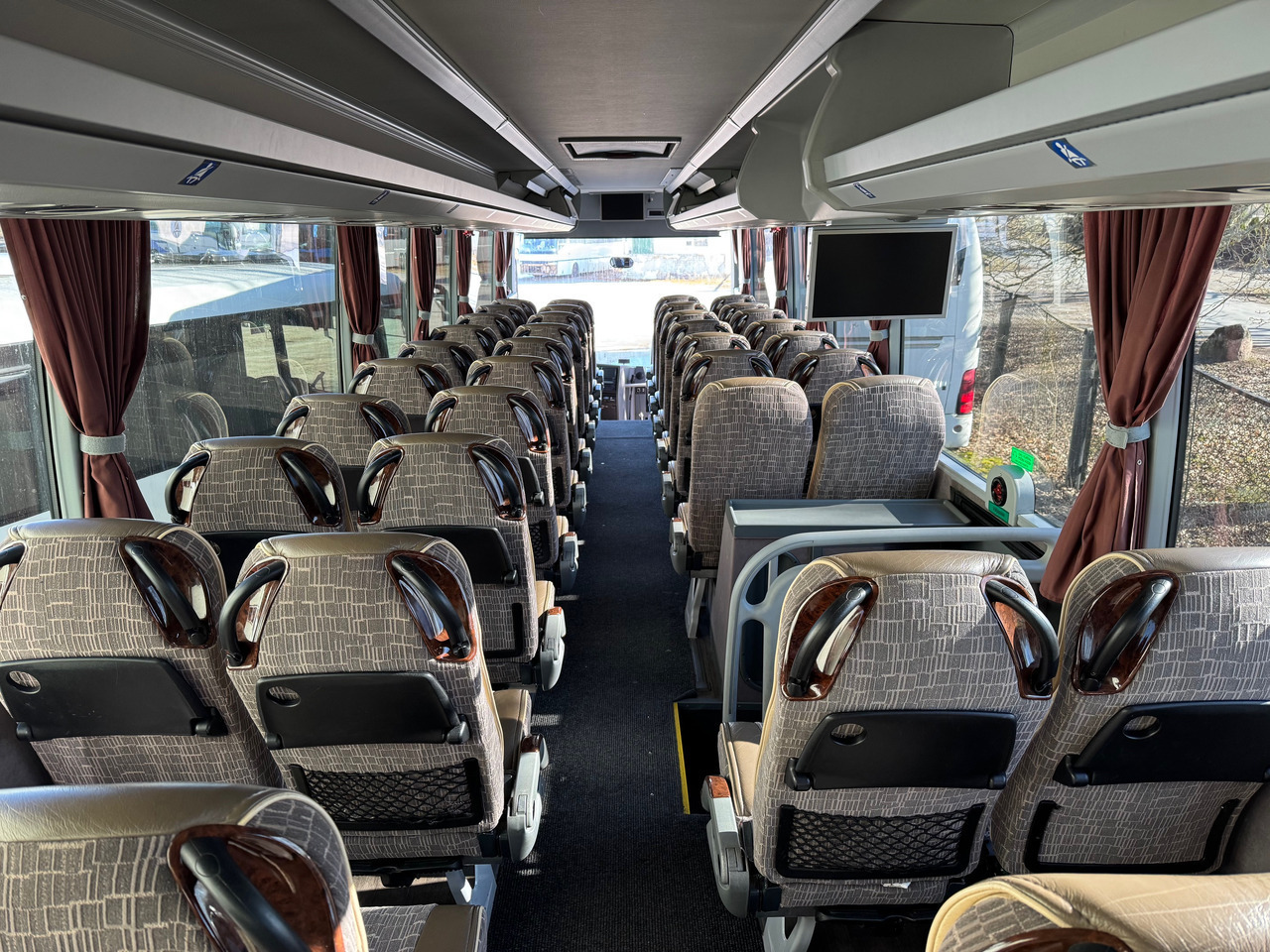 مركبة كوتش Van Hool EX17H: صورة 8