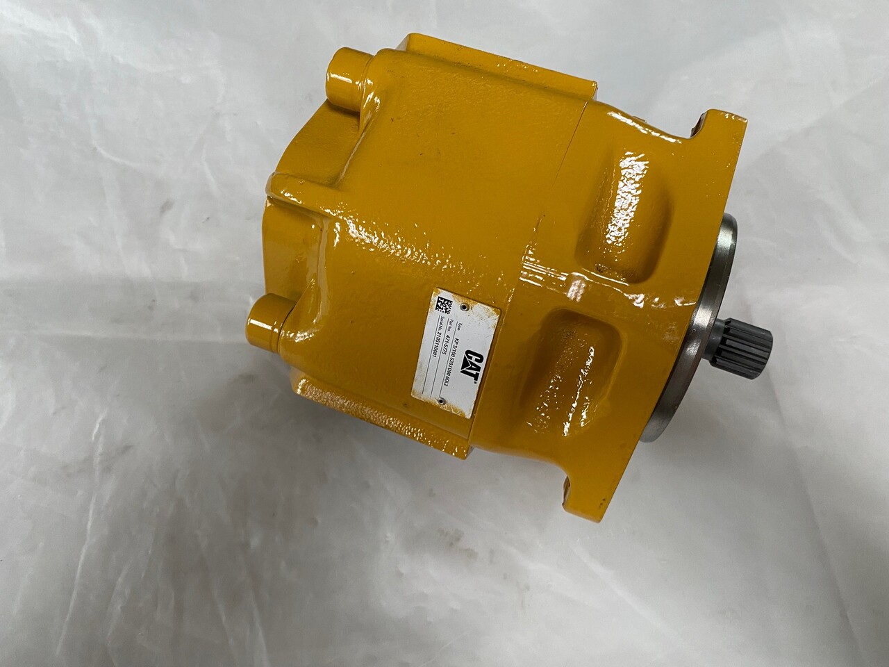 O&K Terex Caterpillar Geared pump 2403122 1459388 471-5775 - نظام التبريد - شاحنة: صورة 2 O&K Terex Caterpillar Geared pump 2403122 1459388 471-5775 - نظام التبريد - شاحنة: صورة 2