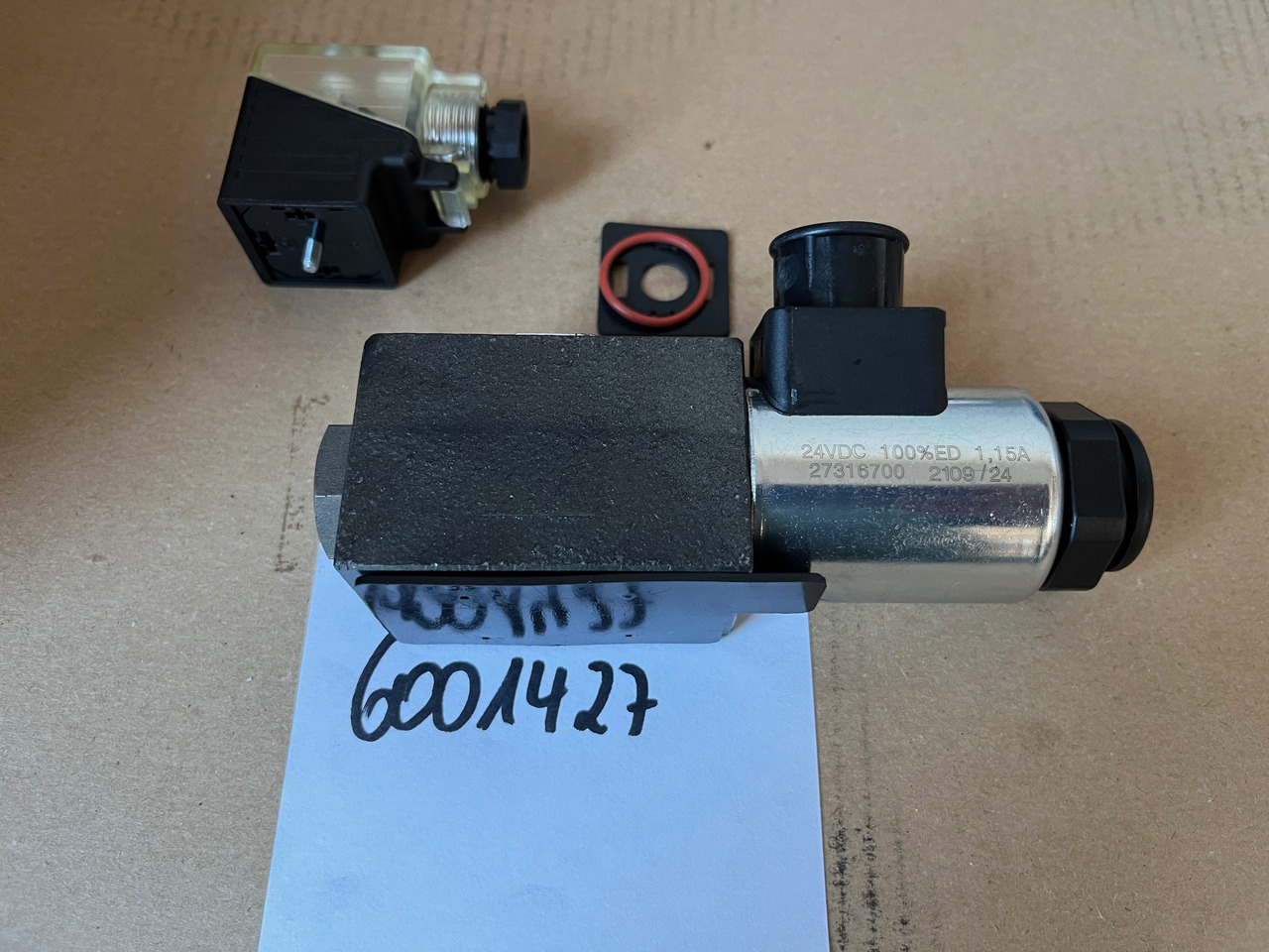 O&K Terex RH120 RH170 RH200 RH340 Valve 6001427 1467499 534-9304 Plate 6001750 4027321 535-2092 - قطع غيار - حفارة: صورة 1 O&K Terex RH120 RH170 RH200 RH340 Valve 6001427 1467499 534-9304 Plate 6001750 4027321 535-2092 - قطع غيار - حفارة: صورة 1