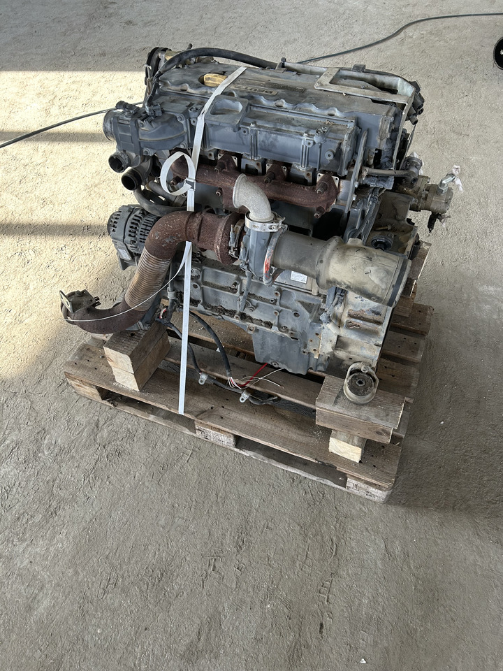 Deutz TCD 2013 L04 2V - محرك - حفارة: صورة 4 Deutz TCD 2013 L04 2V - محرك - حفارة: صورة 4