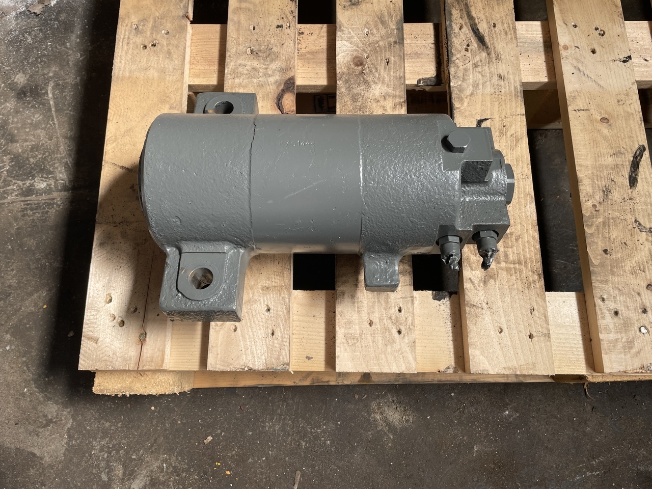 Stabilizator Volvo 160C - إطار/ شاسيه: صورة 1 Stabilizator Volvo 160C - إطار/ شاسيه: صورة 1