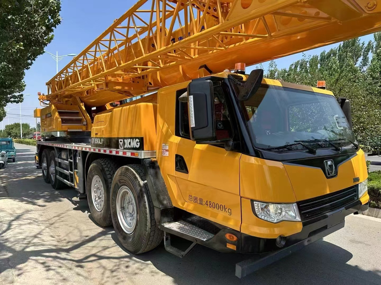 XCMG QY75K - رافعة لجميع التضاريس: صورة 5 XCMG QY75K - رافعة لجميع التضاريس: صورة 5