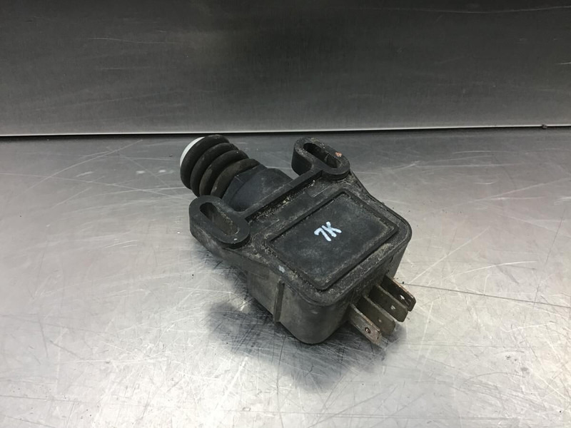 Liebherr A309 Li / A311 Li / A312 Li / A314 Li - لوحة القيادة: صورة 2 Liebherr A309 Li / A311 Li / A312 Li / A314 Li - لوحة القيادة: صورة 2