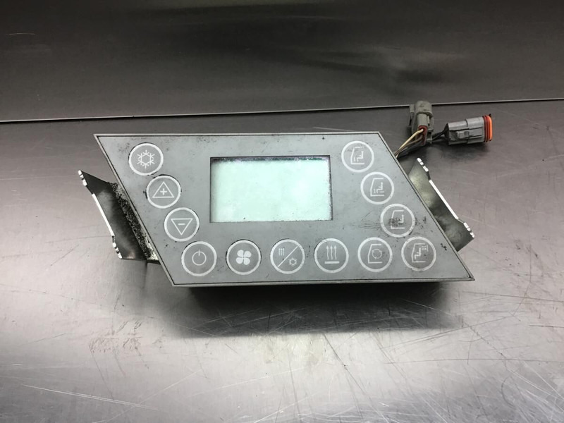 Liebherr A904C Li / A900C Li / A316 Li / A314 Li / A944C Li / A914C li / A934C Li / A924C Li / A900C / A916 / A918 / R900C Li / R944C Li - لوحة القيادة: صورة 2 Liebherr A904C Li / A900C Li / A316 Li / A314 Li / A944C Li / A914C li / A934C Li / A924C Li / A900C / A916 / A918 / R900C Li / R944C Li - لوحة القيادة: صورة 2