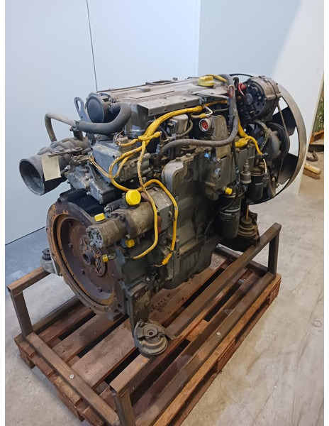 Liebherr BF4M1013E - محرك: صورة 4 Liebherr BF4M1013E - محرك: صورة 4