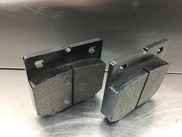 Liebherr Brake lining - دواسات الفرامل: صورة 3 Liebherr Brake lining - دواسات الفرامل: صورة 3