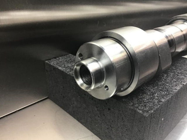 Liebherr Camshaft D904/D924 - عمود الكامات: صورة 4 Liebherr Camshaft D904/D924 - عمود الكامات: صورة 4