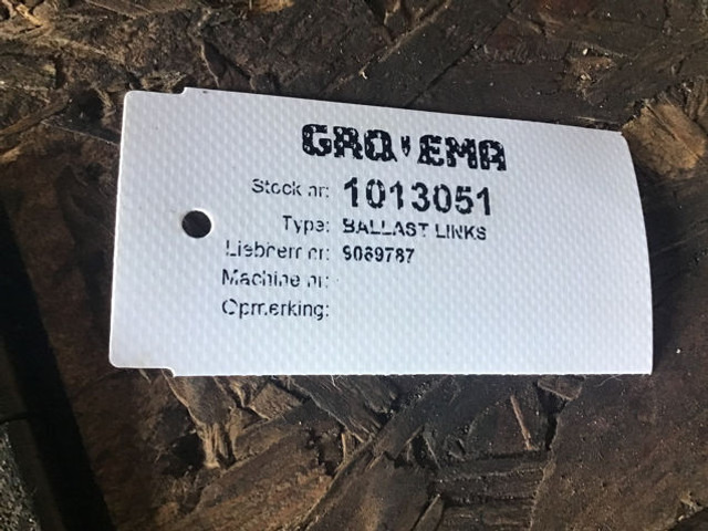 Liebherr Counterweight Left - الوزن المعاكس - آلات البناء: صورة 5 Liebherr Counterweight Left - الوزن المعاكس - آلات البناء: صورة 5