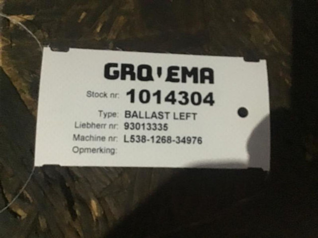 Liebherr Counterweight Left - الوزن المعاكس - الآلات الزراعية: صورة 3 Liebherr Counterweight Left - الوزن المعاكس - الآلات الزراعية: صورة 3