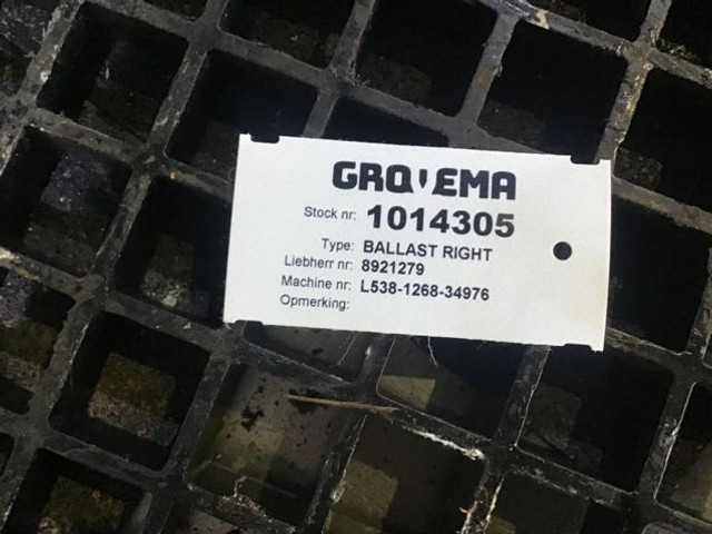 Liebherr Counterweight Right - الوزن المعاكس - آلات البناء: صورة 3 Liebherr Counterweight Right - الوزن المعاكس - آلات البناء: صورة 3