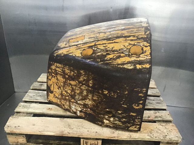 Liebherr Counterweight Right - الوزن المعاكس - الآلات الزراعية: صورة 1 Liebherr Counterweight Right - الوزن المعاكس - الآلات الزراعية: صورة 1