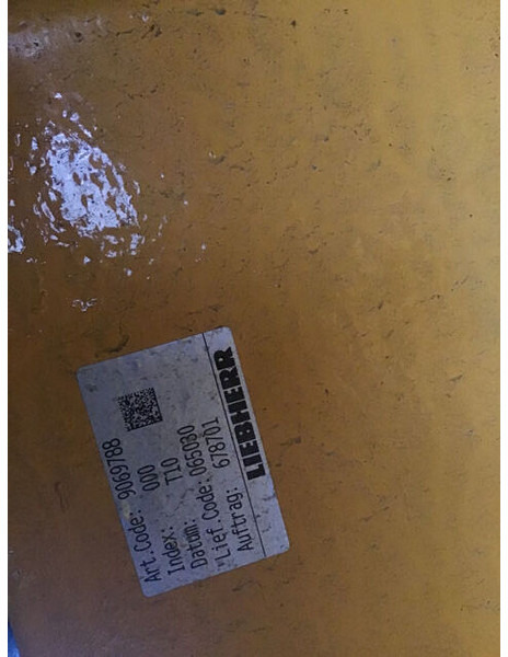 Liebherr Counterweight Right - الوزن المعاكس - آلات البناء: صورة 3 Liebherr Counterweight Right - الوزن المعاكس - آلات البناء: صورة 3