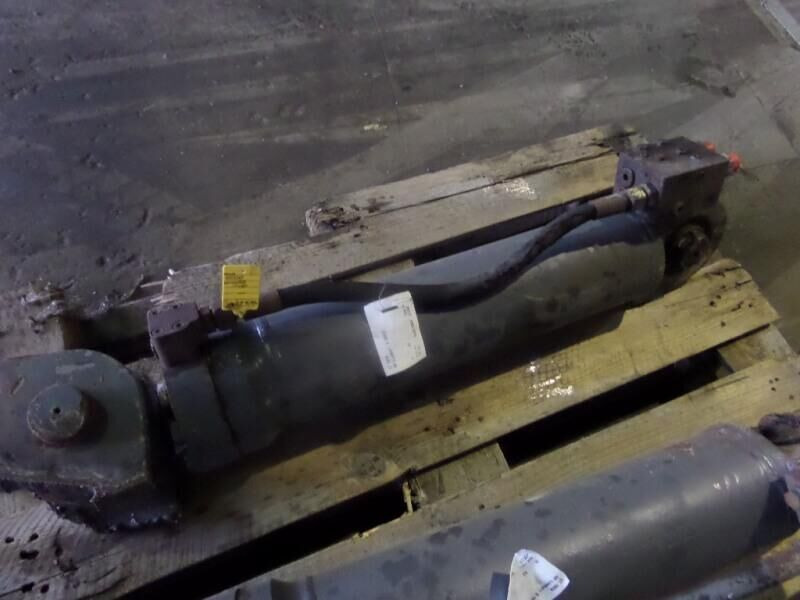 Liebherr Cylinder - اسطوانة هيدروليكية: صورة 3 Liebherr Cylinder - اسطوانة هيدروليكية: صورة 3